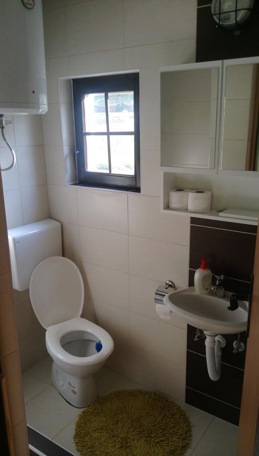 Vacation Home Zara Lohovo Esterno foto