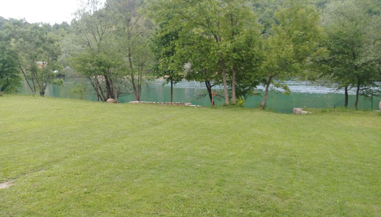Vacation Home Zara Lohovo Esterno foto